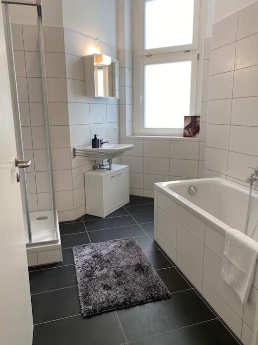 Akk3 Apartment Magdeburg Altstadt Zentral Balkon Luaran gambar